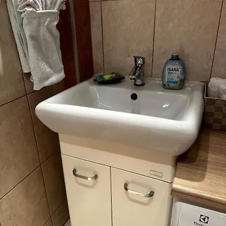 Apartment-kazimierz With Fast Wifi & Parking Space Apartment *