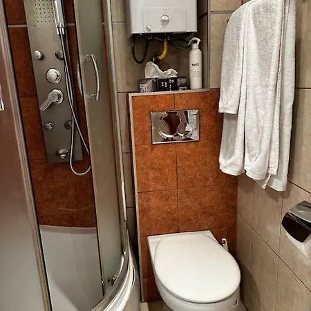 Apartment Apartment-kazimierz With Fast Wifi & Parking Space