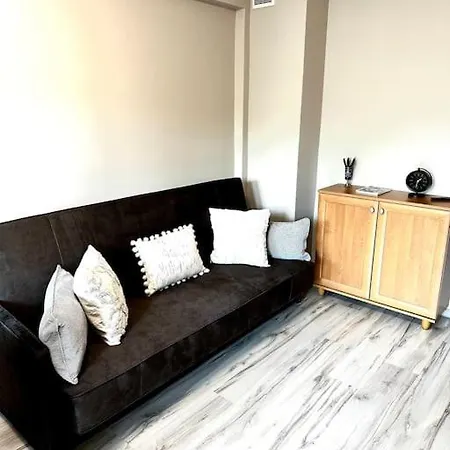 Apartment-kazimierz With Fast Wifi & Parking Space Apartment