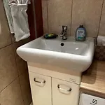Apartment-kazimierz With Fast Wifi & Parking Space Apartamento *